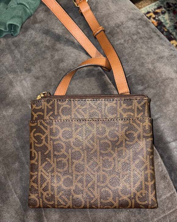 Calvin Klein Lucy Monogram Triple Compartment Crossbody Bag - Picture 3 of 6